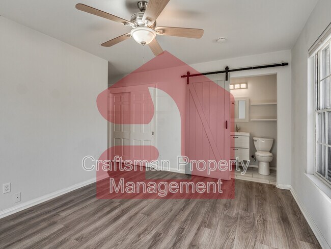 Building Photo - 2024 NW 45th St