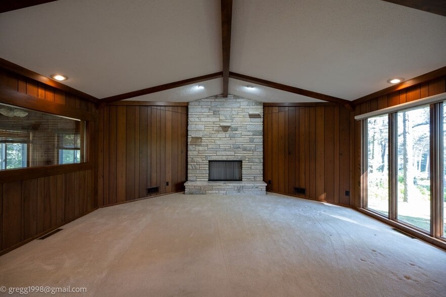 Building Photo - 1835 Hunter Ln