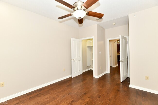 Building Photo - 8555 One W Dr