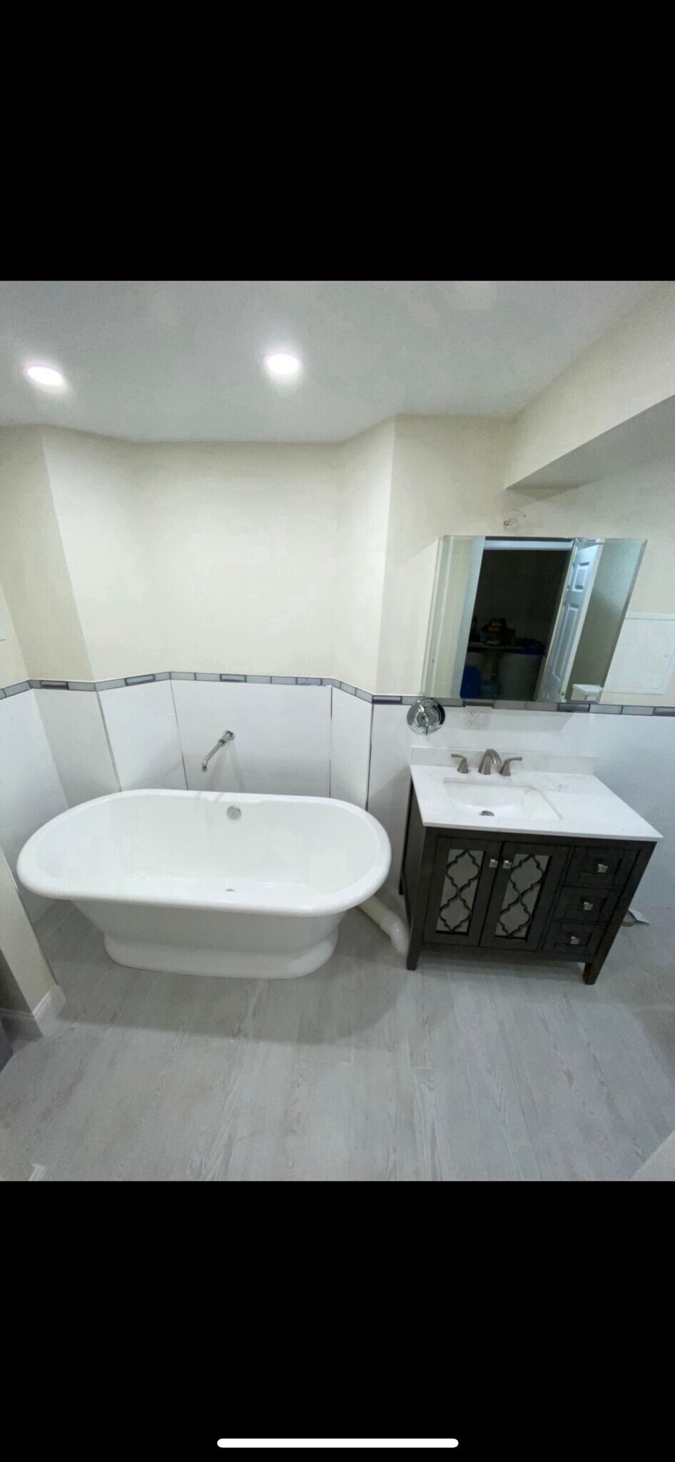 Building Photo - 26 Hazelwood St