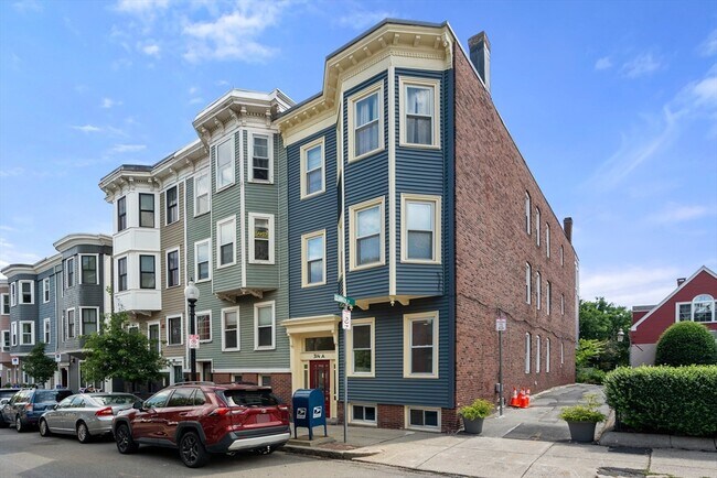 Building Photo - 314A Bunker Hill St