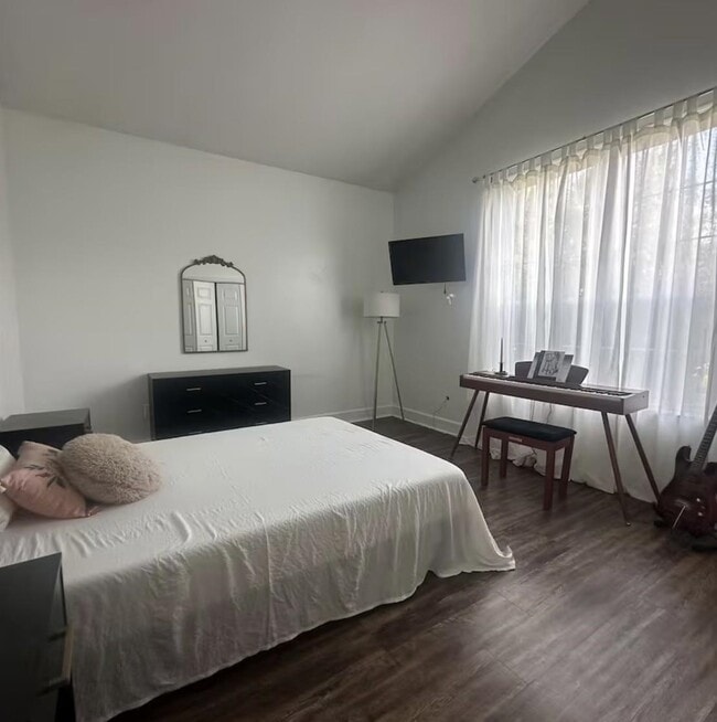 Building Photo - 1133 Blackhawk Way