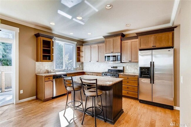 Building Photo - Charming 4 beds 3 bath house in Bothell!