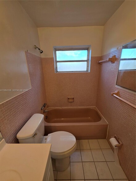 Building Photo - 4731 NW 10th Ct