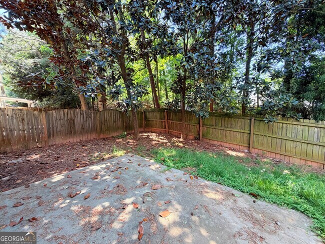 Building Photo - 260 Ascott Ln