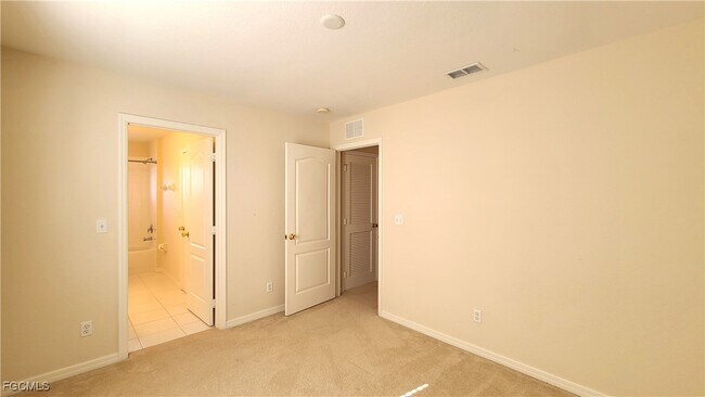 Building Photo - 1392 Weeping Willow Ct