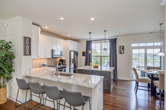 Building Photo - 159 Brentwood Cir