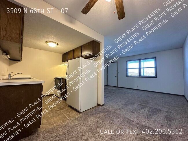 Building Photo - 3909 N 68th St