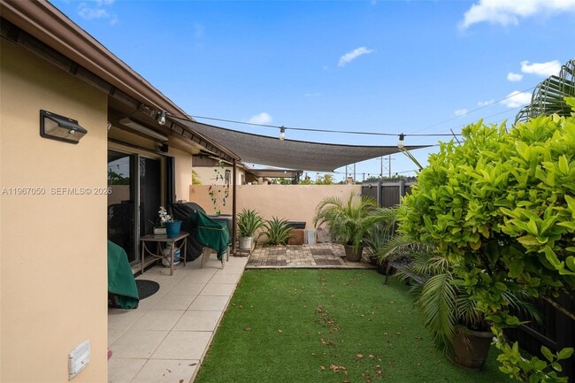 Building Photo - 11914 SW 125th Pl