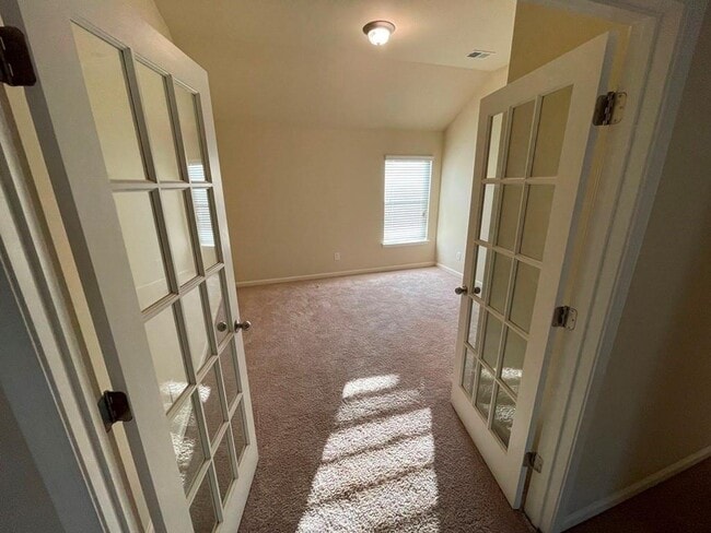 Building Photo - 5715 Bucknell Trace