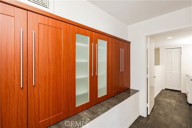 Building Photo - 599 Alta Vista Way