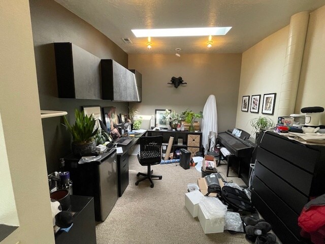 Building Photo - 440 W 900 S