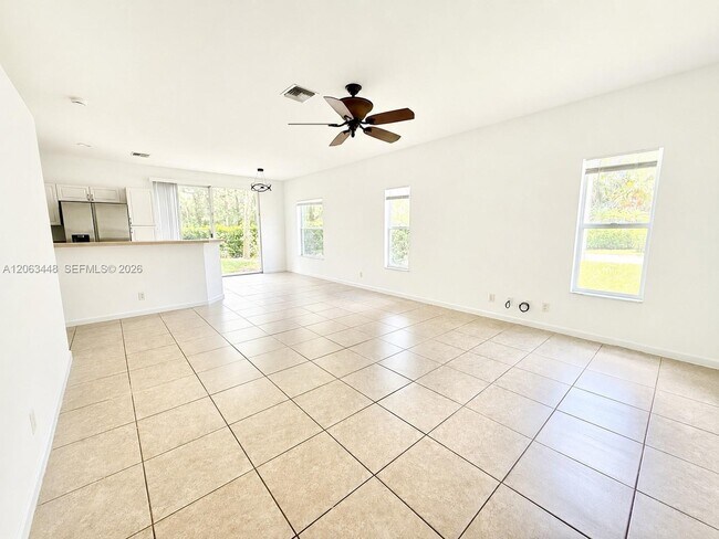 Building Photo - 12572 Shoreline Dr