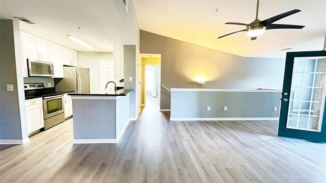 Building Photo - 7417 Vista Way