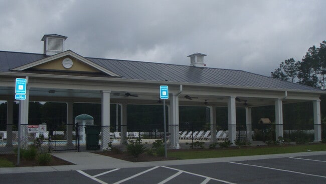 Building Photo - Richmond Hill City Limits