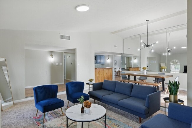 Building Photo - 3454 Livingston Ln