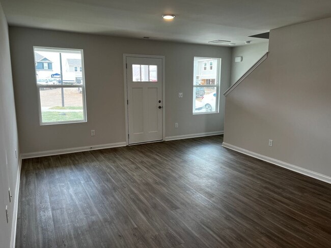 Building Photo - 478 Superior Ct