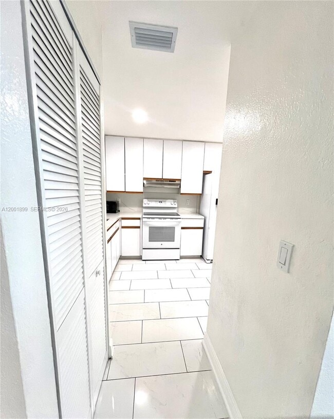 Building Photo - 6109 NW 171st St