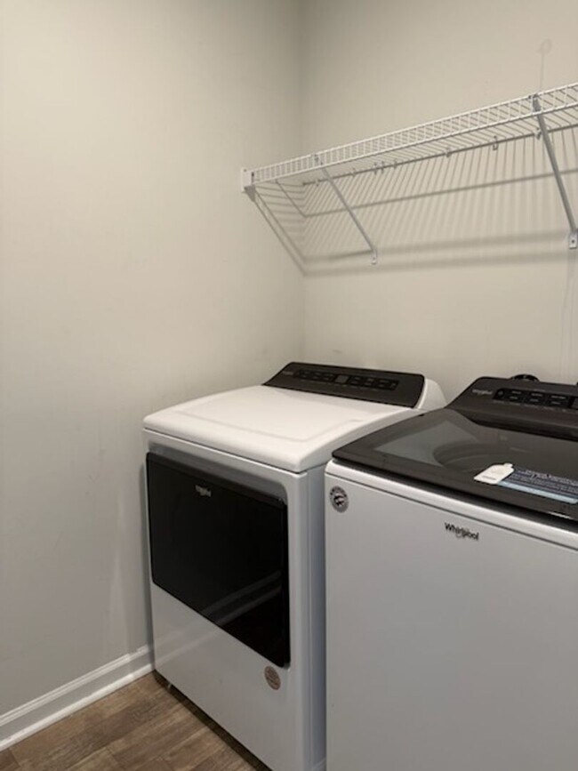 Building Photo - 7980 Uplands Dr