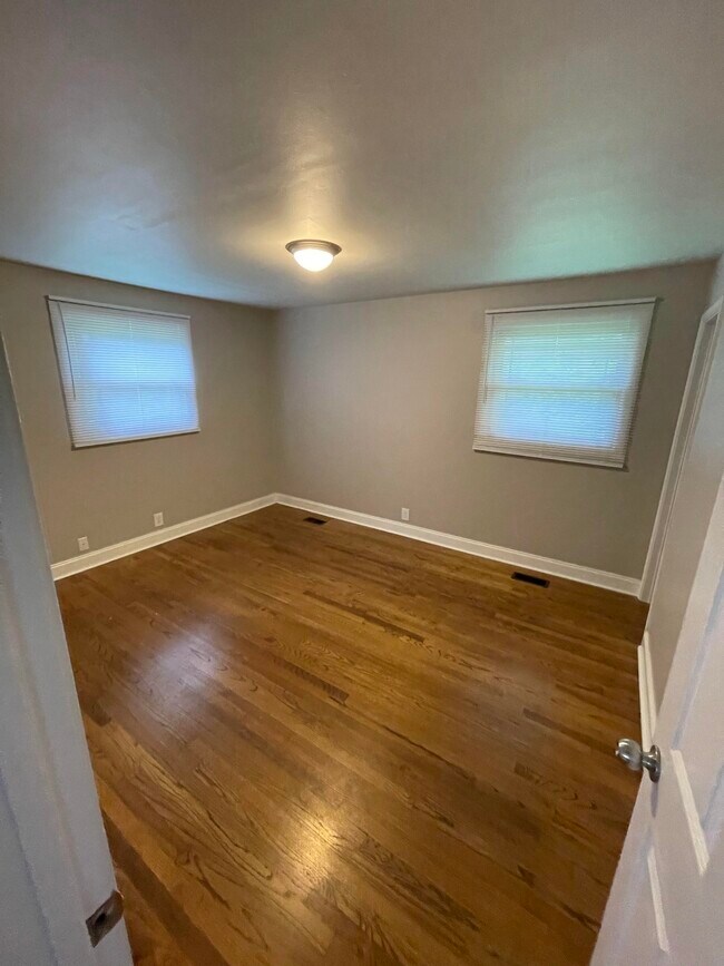 Master Bedroom w half bath - 749 Aeronca Rd NW