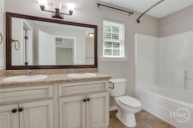 Building Photo - 205 Abigail Cir