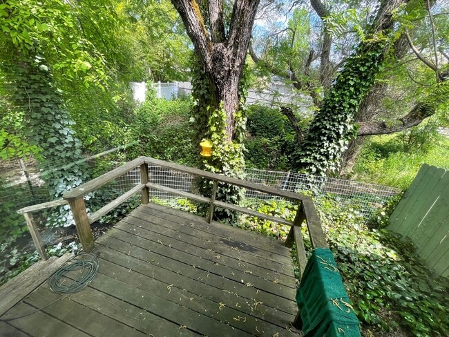 Building Photo - 2121 E Barnett Rd