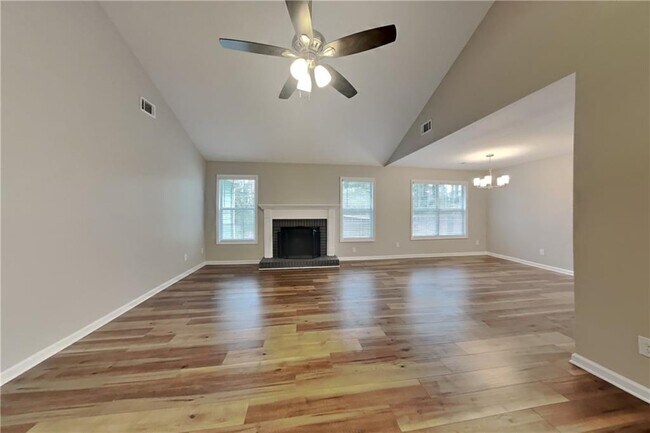 Building Photo - 3261 Chesterfield Ct