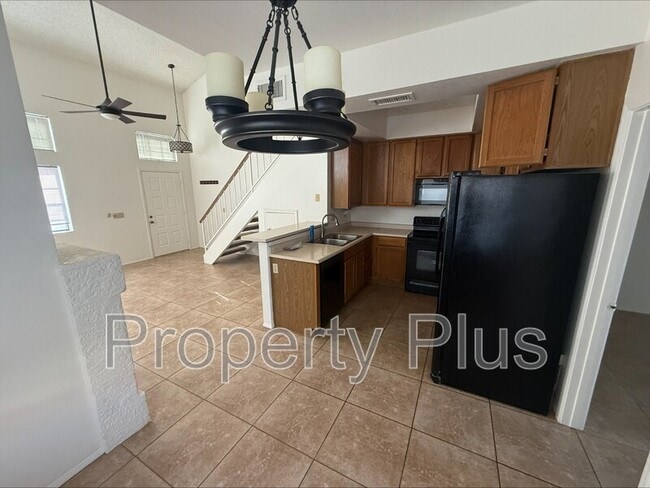 Building Photo - 3930 W Monterey St