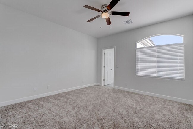 Building Photo - 72 Dollar Pointe Ave