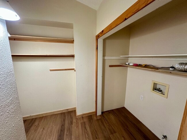 Building Photo - Creekside Home with Bonus Room above 2-Car Garage Alta Sierra