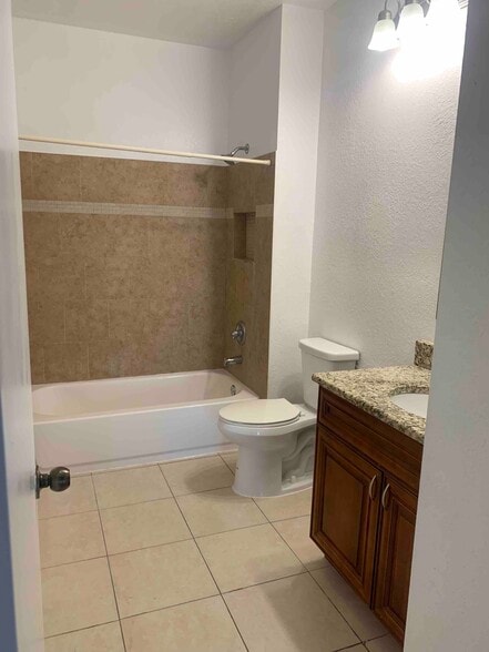 Bathroom 2 - 132 Vista Verdi Cir