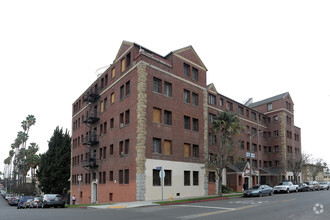 Building Photo - 2700 San Marino St