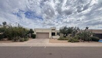 Building Photo - 6707 E Kelton Ln