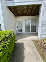Building Photo - 705 Harvest Run Dr