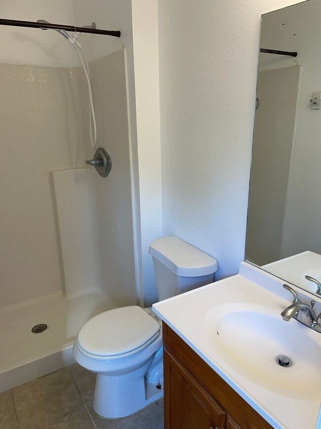 Building Photo - Quiet & Cozy Wesley Chapel Home with Great Yard – $1,850/mo