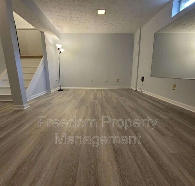 Building Photo - 7974 Tyson Oaks Cir