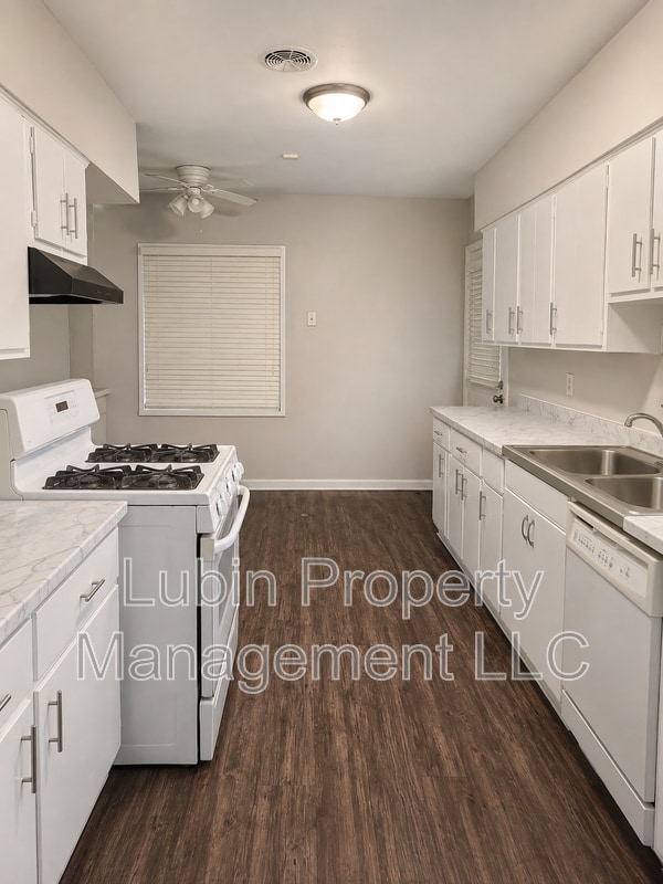 Building Photo - 5418 Brantford Ave