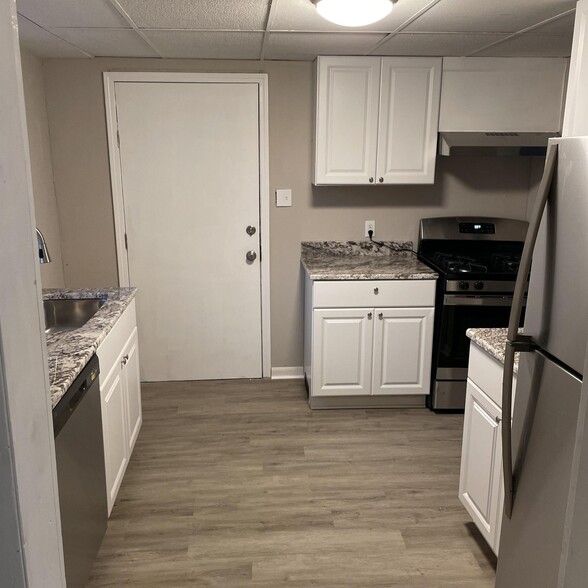 Building Photo - 191 Baldwin Ave