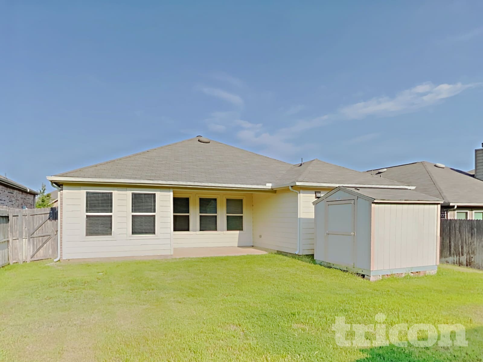 Building Photo - 529 Cheyenne Dr