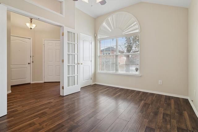 Building Photo - 2060 Falls Creek Dr