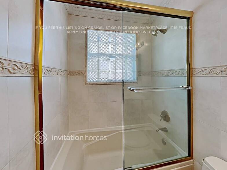 Building Photo - 18057 SW 12th Ct