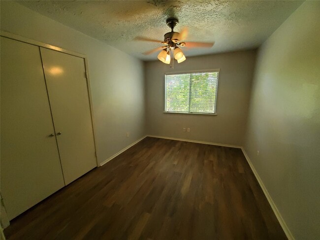 Building Photo - 2306 Spring Dusk Ln