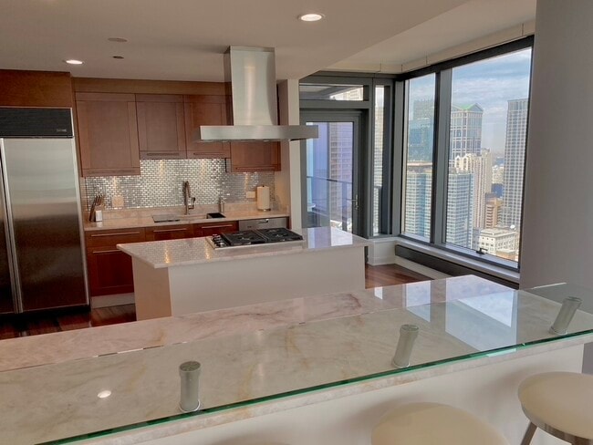 Building Photo - 60 E Monroe St