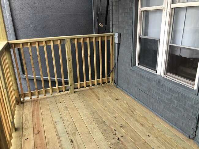 Building Photo - 3728 N Bosworth Ave