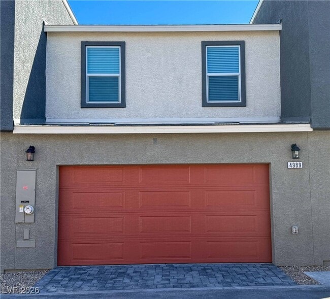 Building Photo - 4989 Fern Mesa Ave