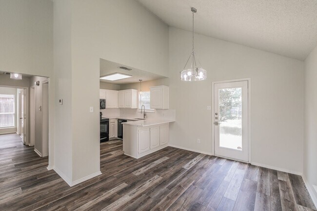 Building Photo - Coming Soon! 2 Story, 3 Bedroom Home in Be...