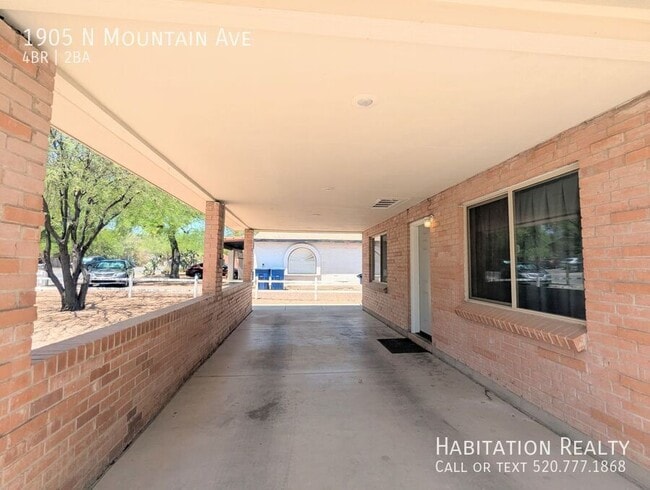Building Photo - 1905 N Mountain Ave