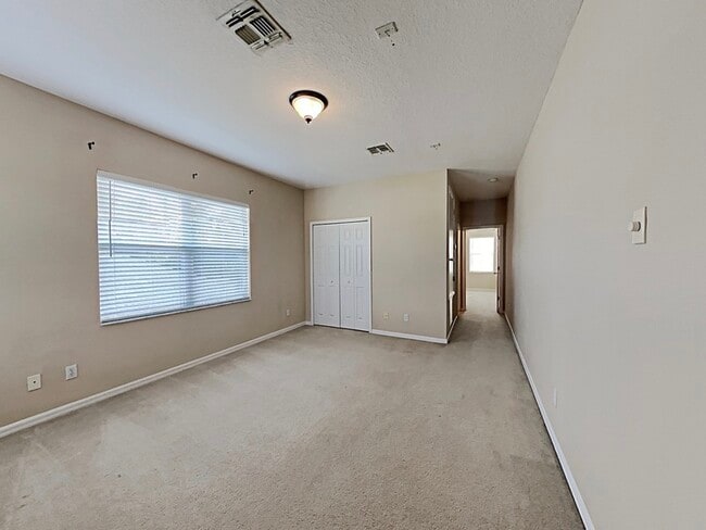 Building Photo - 3465 Bromfield Dr