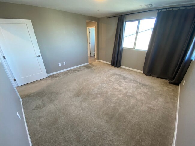 Building Photo - 3192 Timorasso Ave