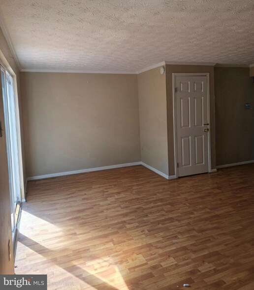 Building Photo - 8530 Castlemill Cir